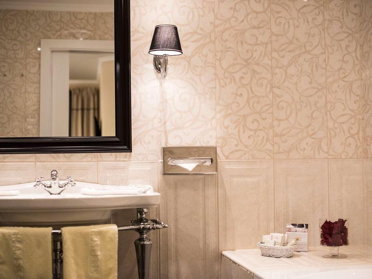 Hotel Seefischer - Finest Hideaway Döbriach Kültér fotó